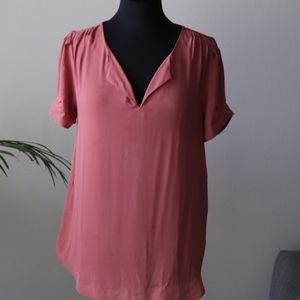 NWT DR2 Short Sleeve Blouse